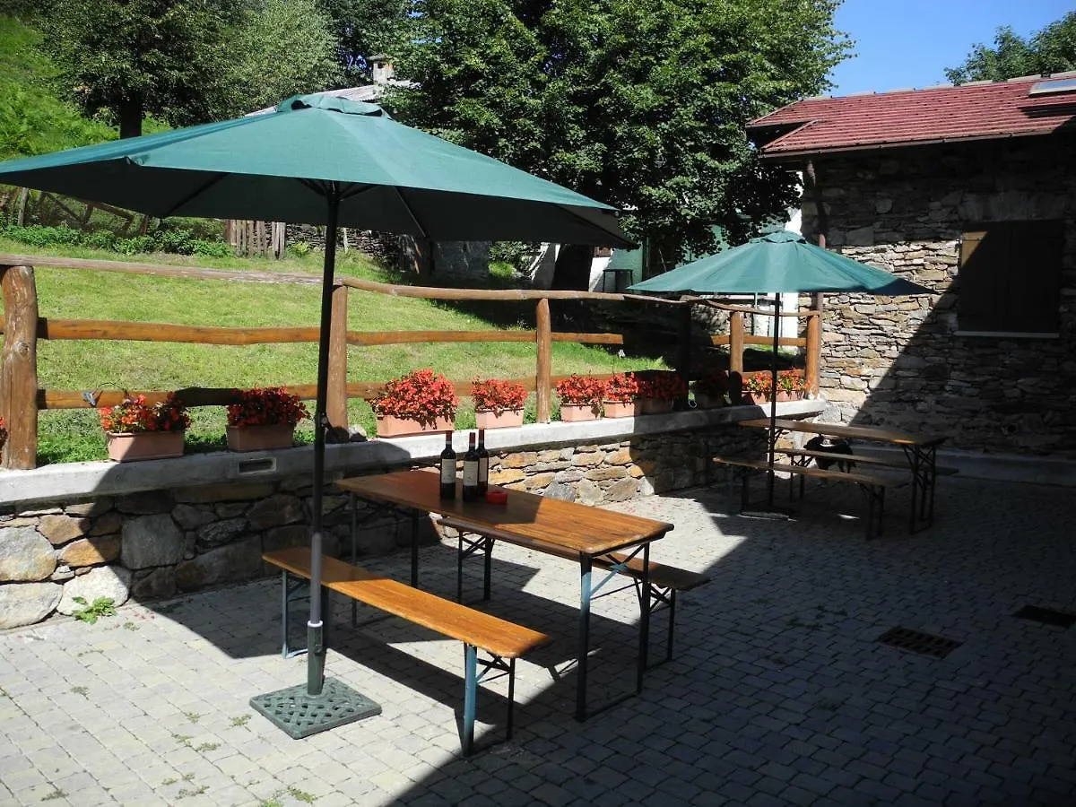 Apartment Agriturismo Piccolo Paradiso Pianello Del Lario Italy